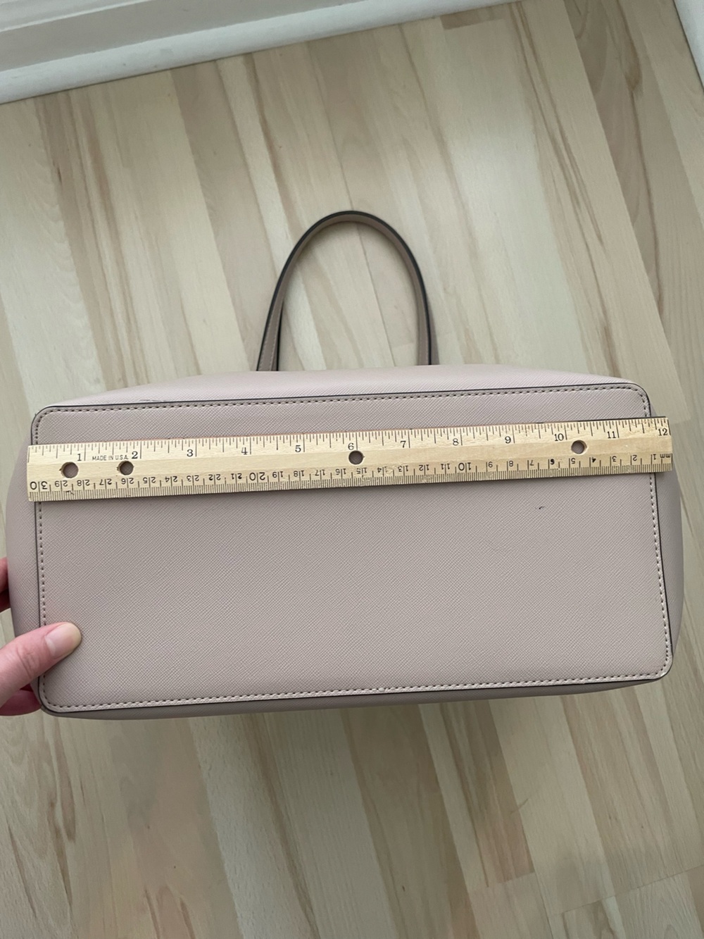 Kate Spade Dana Tote in Warm Beige - Great Condition! - Picture 4 of 16